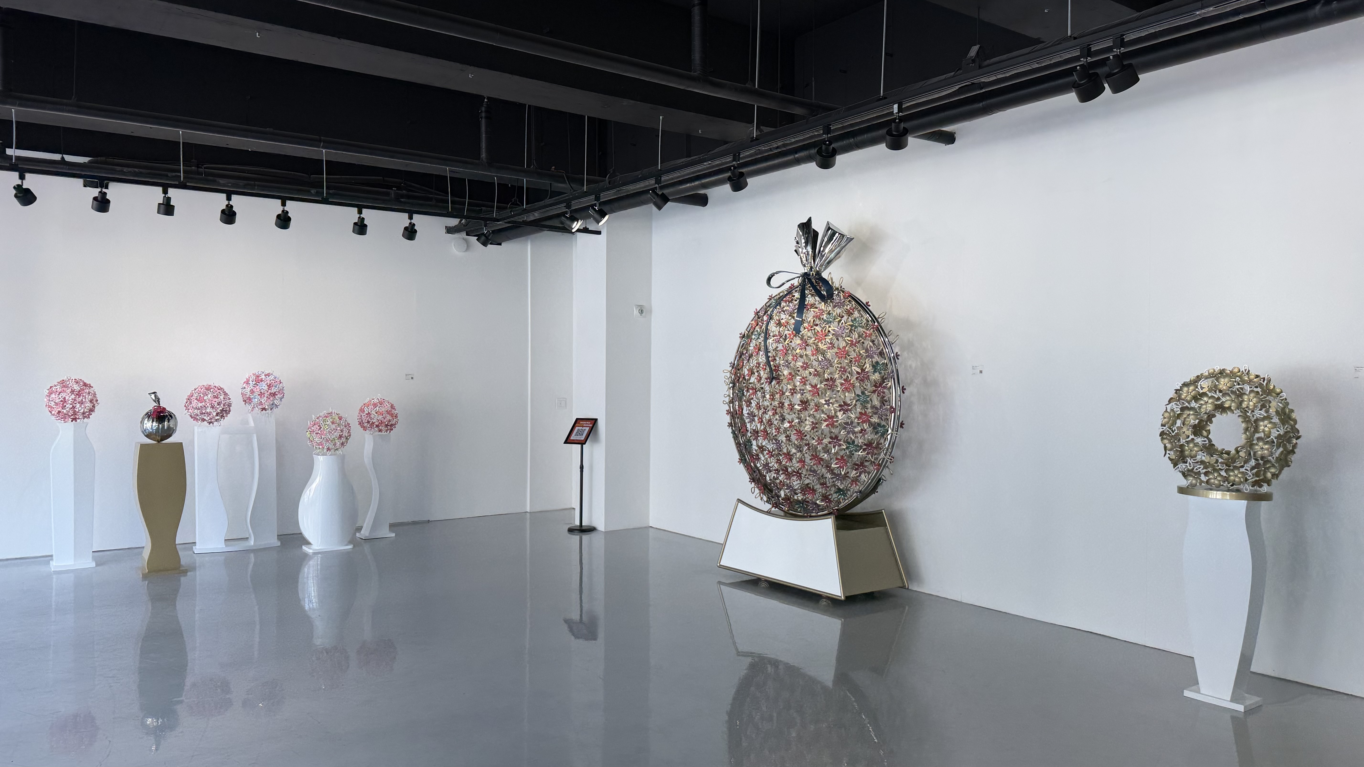 Piona: into bloom 포스터 배경